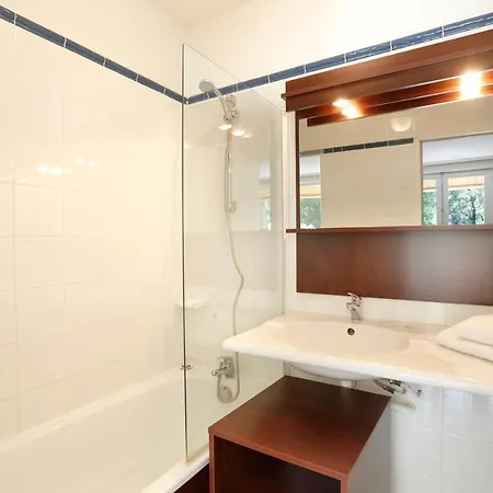 Apartahotel Vacancéole - Le Domaine De Chames - Pont D'arc 3*