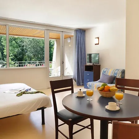 Vacanceole - Le Domaine De Chames - Pont D'arc 2*